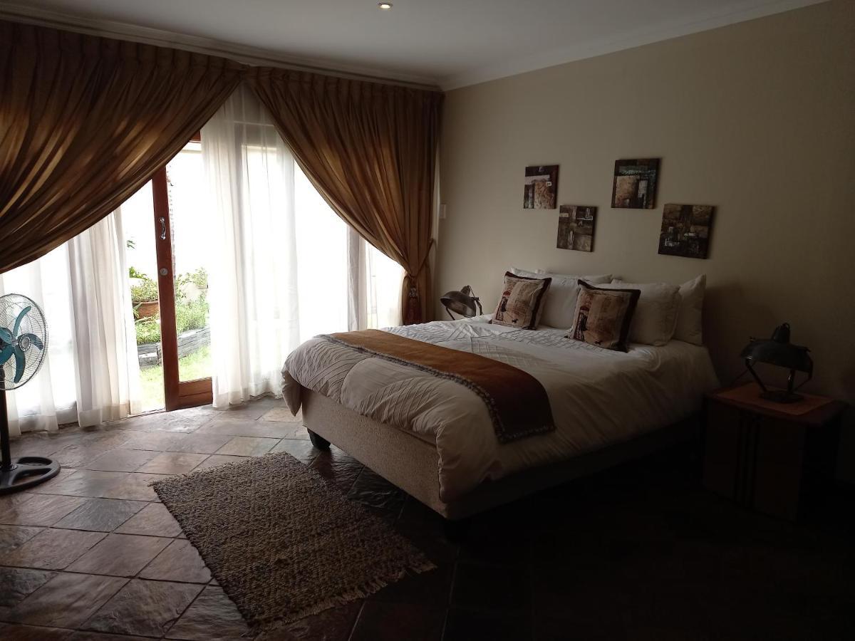 Troas Boutique Hotel Vanderbijlpark Luaran gambar