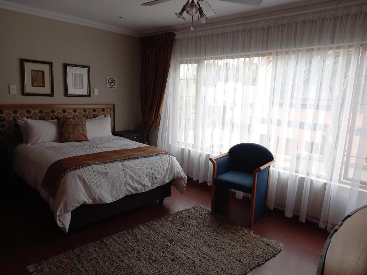 Troas Boutique Hotel Vanderbijlpark Luaran gambar