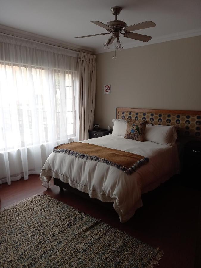 Troas Boutique Hotel Vanderbijlpark Luaran gambar