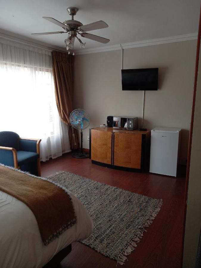 Troas Boutique Hotel Vanderbijlpark Luaran gambar