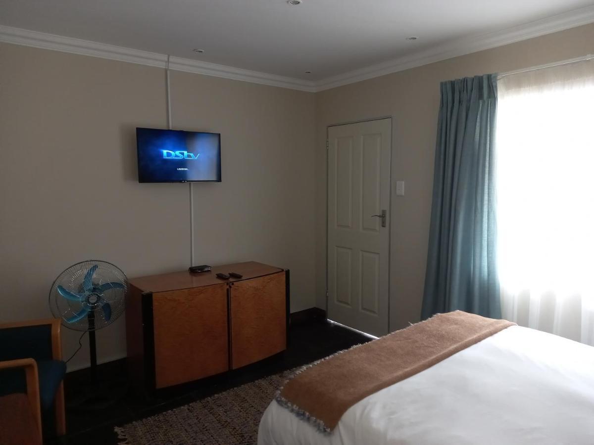 Troas Boutique Hotel Vanderbijlpark Luaran gambar