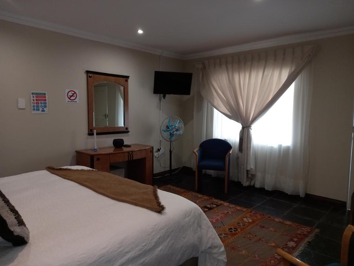 Troas Boutique Hotel Vanderbijlpark Luaran gambar